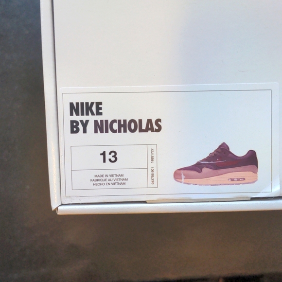 Nike Air Max 90 Custom - Picture 6 of 8